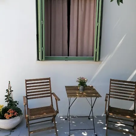Studios Margaret, Poros Island Poros Town Exterior photo